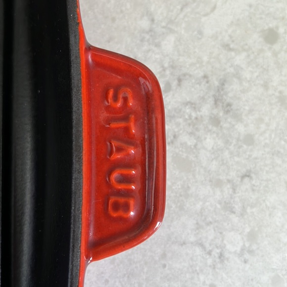 Staub Enameled large 12”Grill Pan in Excellent Cond,Burnt Orange, Made in France - Picture 6 of 7